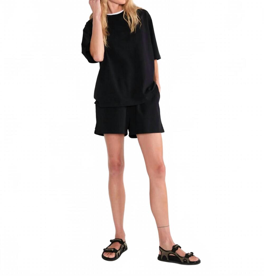 NEW KULE the mercer tee in black